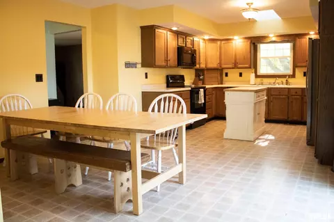 1701 Fairfield Dr, Normal, IL 61761 photo 40