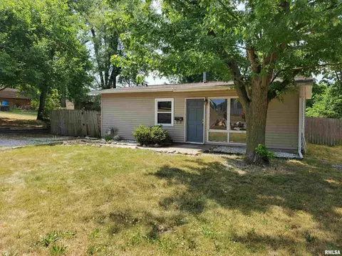 113 W 2nd St, Havana, IL 62644