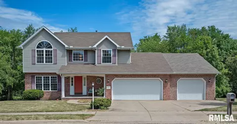 2119 W Leyna Dr, Dunlap, IL 61525