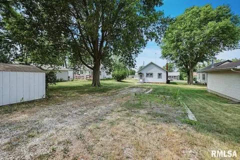 208 E Front St, Roanoke, IL 61561 photo 20