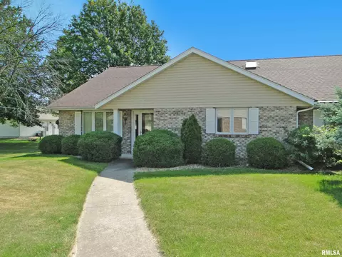 236 Scotch Pine Dr, Macomb, IL 61455 photo 22
