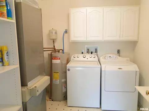 236 Scotch Pine Dr, Macomb, IL 61455 photo 20