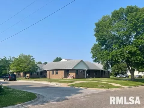 744 Main St, Carthage, IL 62321