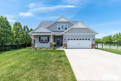 1324 Nofsinger Rd, Washington, IL 61571