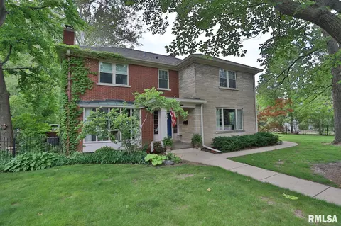 3027 N Bigelow St, Peoria, IL 61604