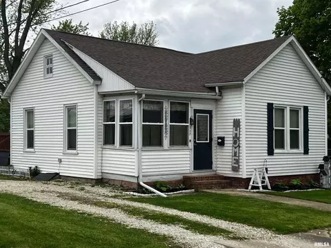 307 W Euclid Ave, Lewistown, IL 61542