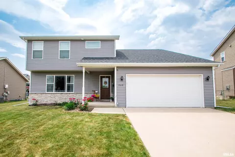908 Devonshire Rd, Washington, IL 61571 photo 4