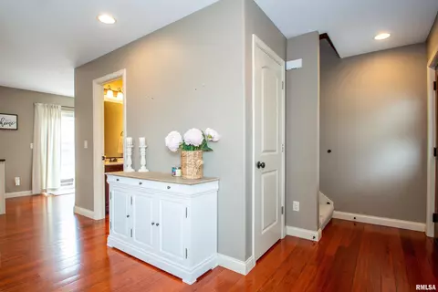 908 Devonshire Rd, Washington, IL 61571 photo 10
