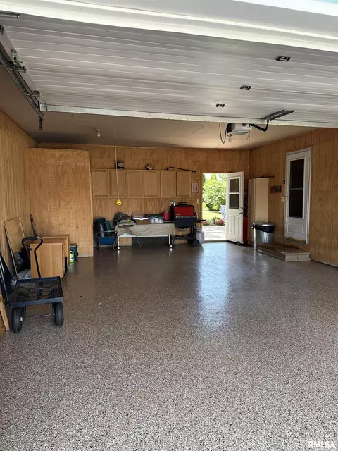 203 Pine Cir, Eureka, IL 61530 photo 29