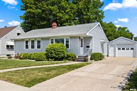 409 E Harrison St, Morton, IL 61550