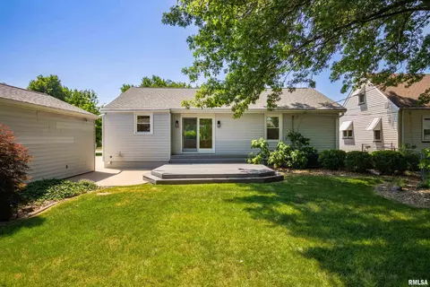 409 E Harrison St, Morton, IL 61550 photo 4