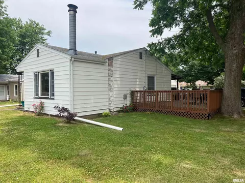 5 N 13th Ave, Canton, IL 61520 photo 4