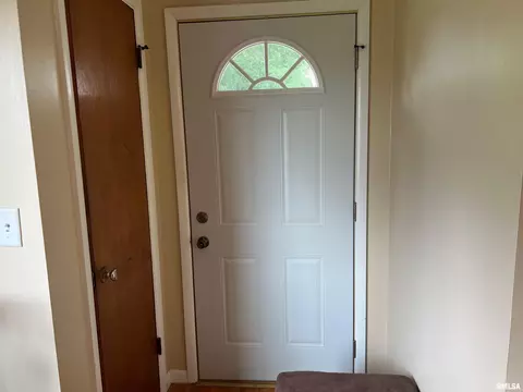 5 N 13th Ave, Canton, IL 61520 photo 9