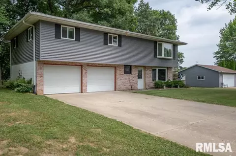 4702 S Canterbury Ct, Mapleton, IL 61547 photo 2