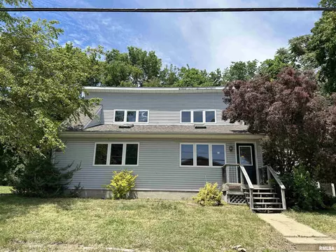 13415 N River Beach Dr, Chillicothe, IL 61523