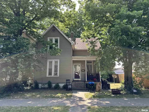 1408 NE Monroe St, Peoria, IL 61603