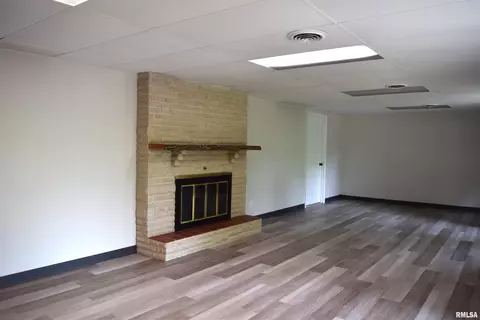 603 W Crestwood Dr, Eureka, IL 61530 photo 32
