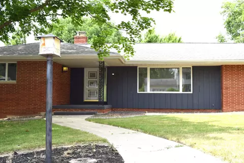 603 W Crestwood Dr, Eureka, IL 61530 photo 5