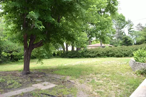 603 W Crestwood Dr, Eureka, IL 61530 photo 41