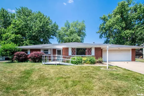 4707 Wanda Ave, Peoria, IL 61607