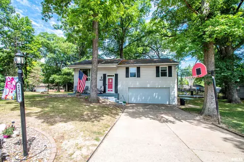 2307 W Orlando Ct, Peoria, IL 61614
