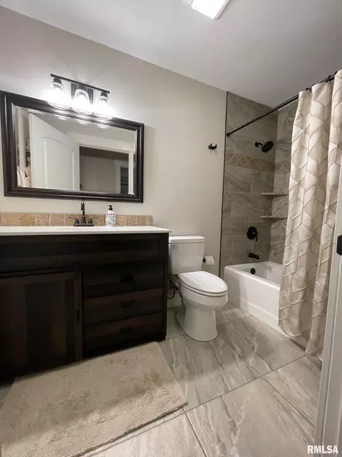 4703 S Canterbury Ct, Mapleton, IL 61547 photo 23