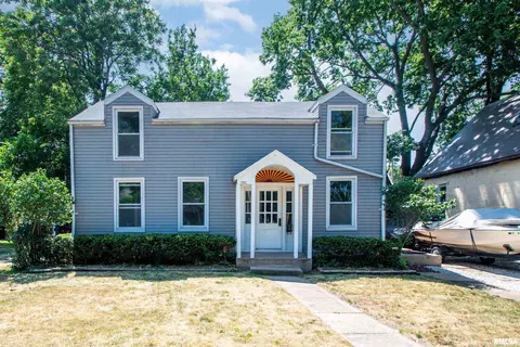 1103 S Capitol St, Pekin, IL 61554