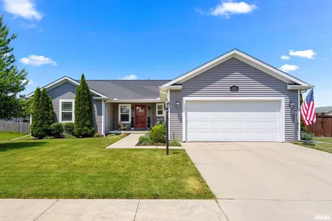 1209 Saddle Brook Ln, Metamora, IL 61548