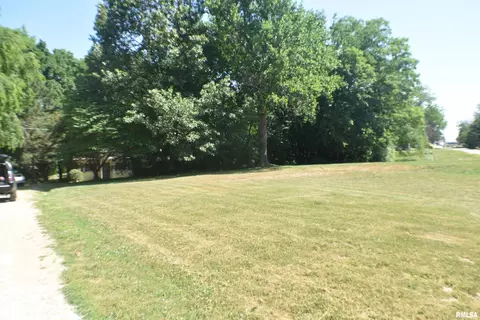 24692 E Barker, Canton, IL 61520 photo 8