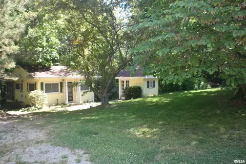 24692 E Barker, Canton, IL 61520 photo 7