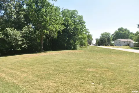 24692 E Barker, Canton, IL 61520 photo 9