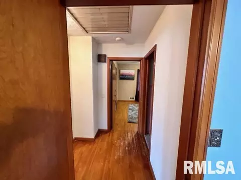 147 E Main St, Cuba, IL 61427 photo 19