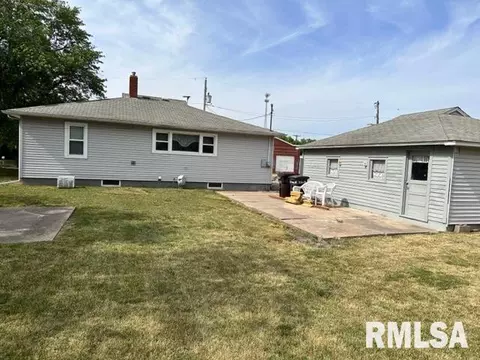 147 E Main St, Cuba, IL 61427 photo 38
