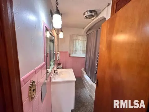 147 E Main St, Cuba, IL 61427 photo 26