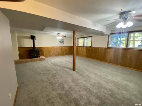 124 Doe Run, Macomb, IL 61455 photo 30