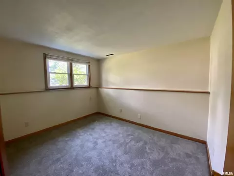 124 Doe Run, Macomb, IL 61455 photo 36