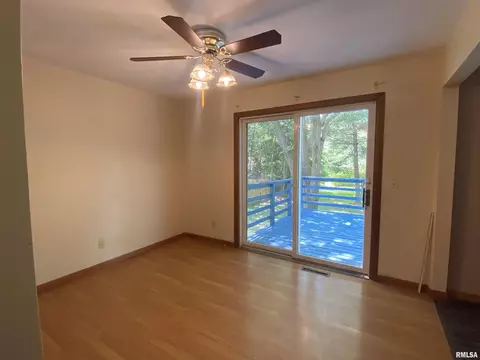 124 Doe Run, Macomb, IL 61455 photo 16