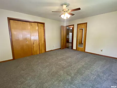 124 Doe Run, Macomb, IL 61455 photo 22