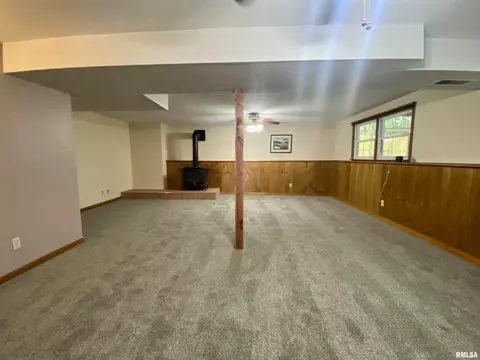 124 Doe Run, Macomb, IL 61455 photo 31