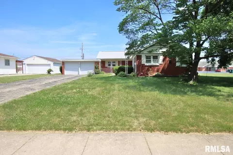 109 Devonshire Rd, Washington, IL 61571 photo 3