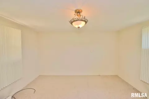 109 Devonshire Rd, Washington, IL 61571 photo 25