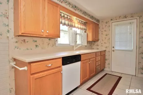 109 Devonshire Rd, Washington, IL 61571 photo 15