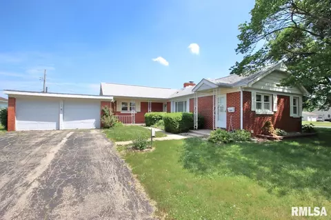 109 Devonshire Rd, Washington, IL 61571 photo 2