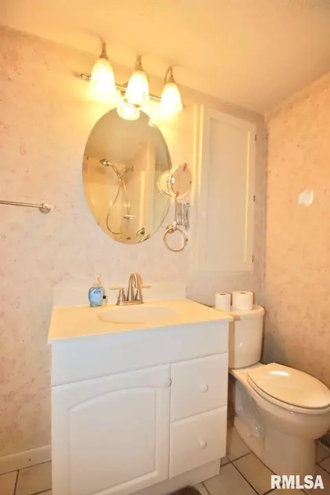 109 Devonshire Rd, Washington, IL 61571 photo 40