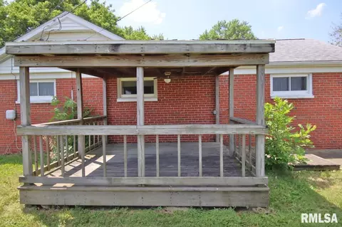 109 Devonshire Rd, Washington, IL 61571 photo 6