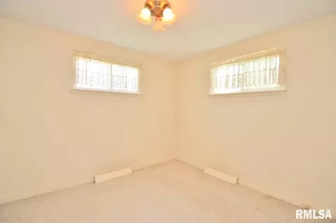 109 Devonshire Rd, Washington, IL 61571 photo 33