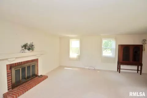 109 Devonshire Rd, Washington, IL 61571 photo 21