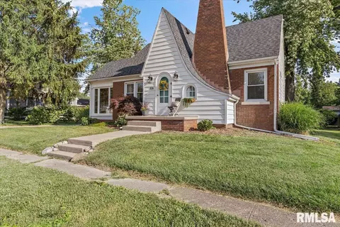 106 W Pine St, Metamora, IL 61548