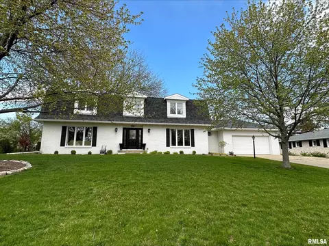 141 W Northgate Rd, Peoria, IL 61614
