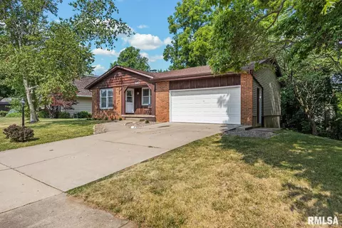 140 Cedar Ave, Morton, IL 61550